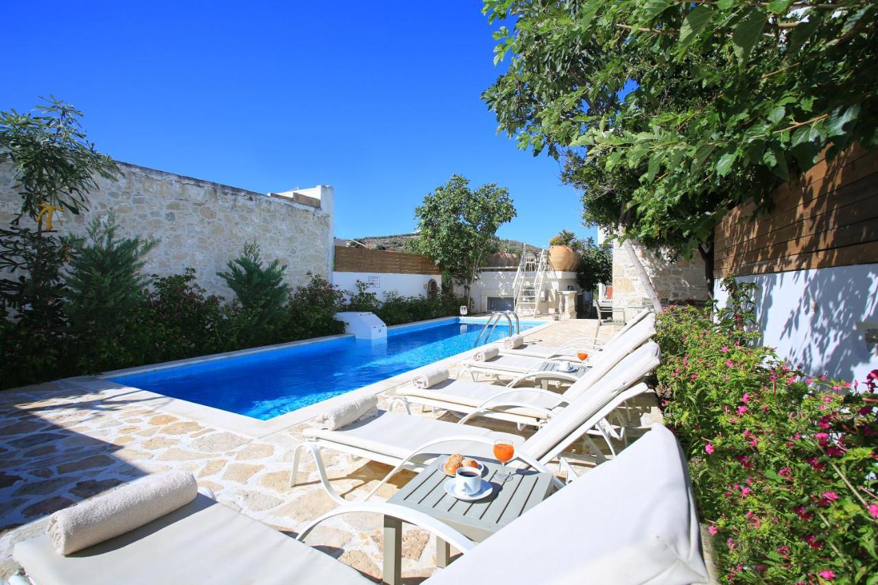 Villa Oasis Kamilárion Exterior foto