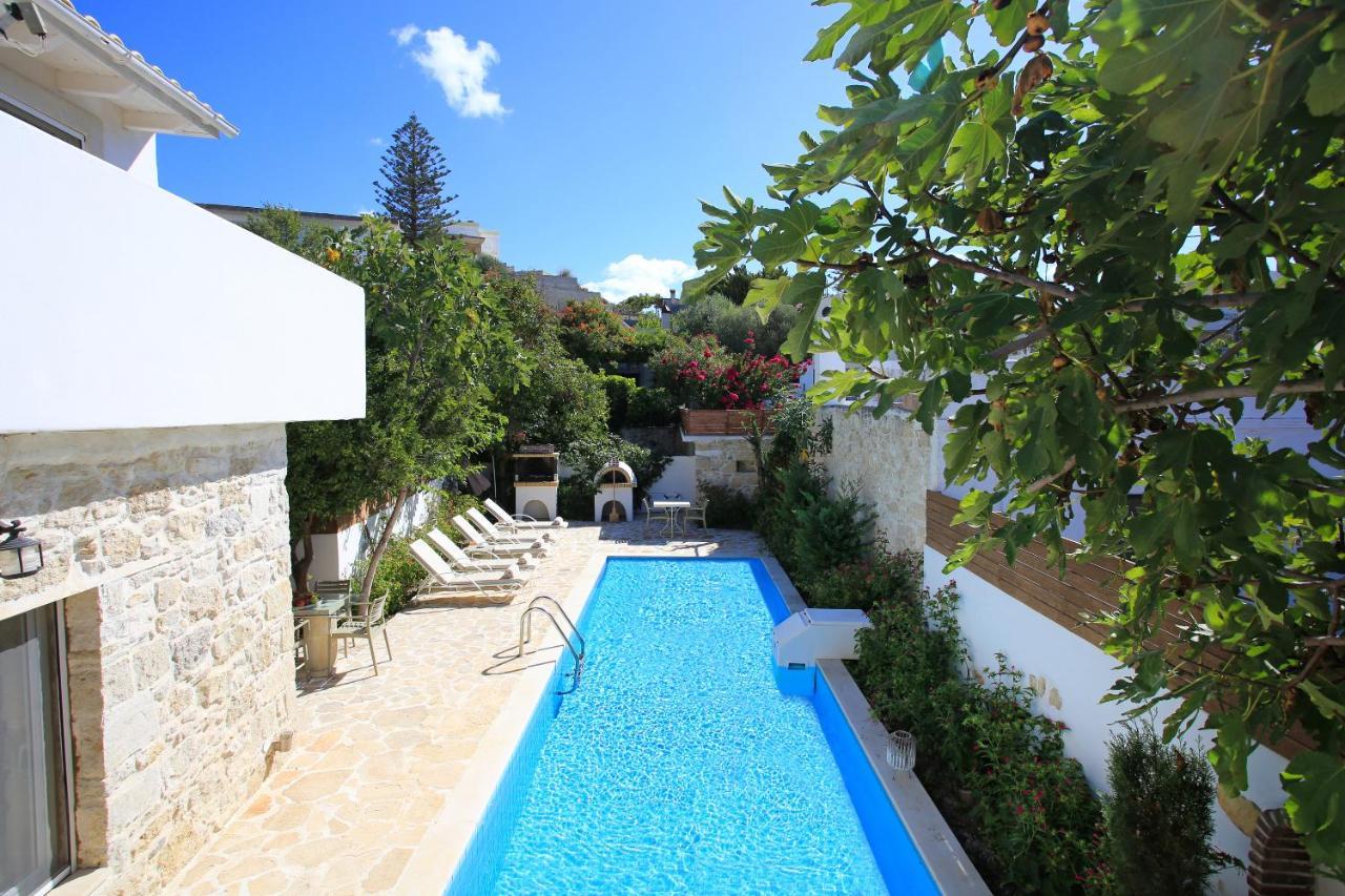 Villa Oasis Kamilárion Exterior foto